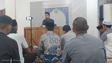 Taklim Rutin pembahasan Fikih Muyassar di Masjid Al Ihsan Mamuju